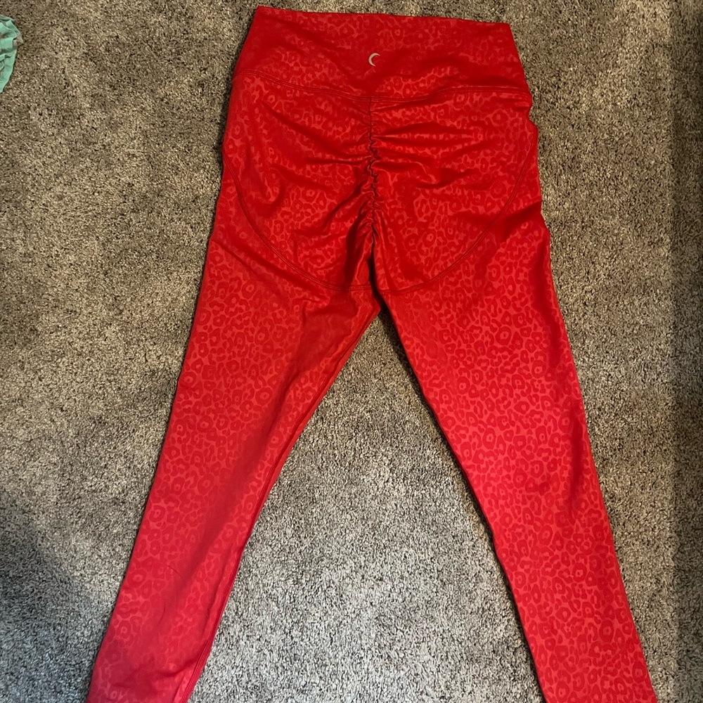ZYIA red leopard scrunchy what leggings. Brand new, never worn